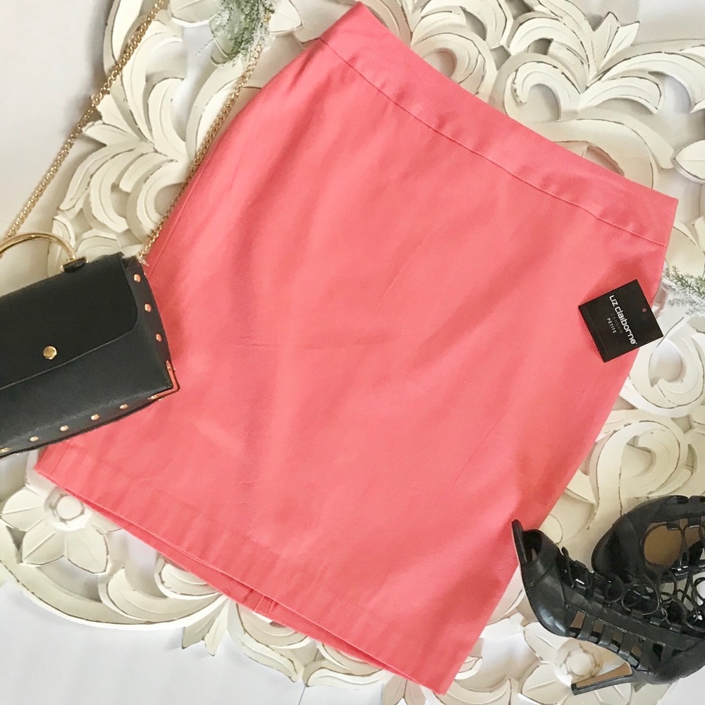 🌿𝑆𝐴𝐿𝐸🌿Liz Claiborne pencil skirt